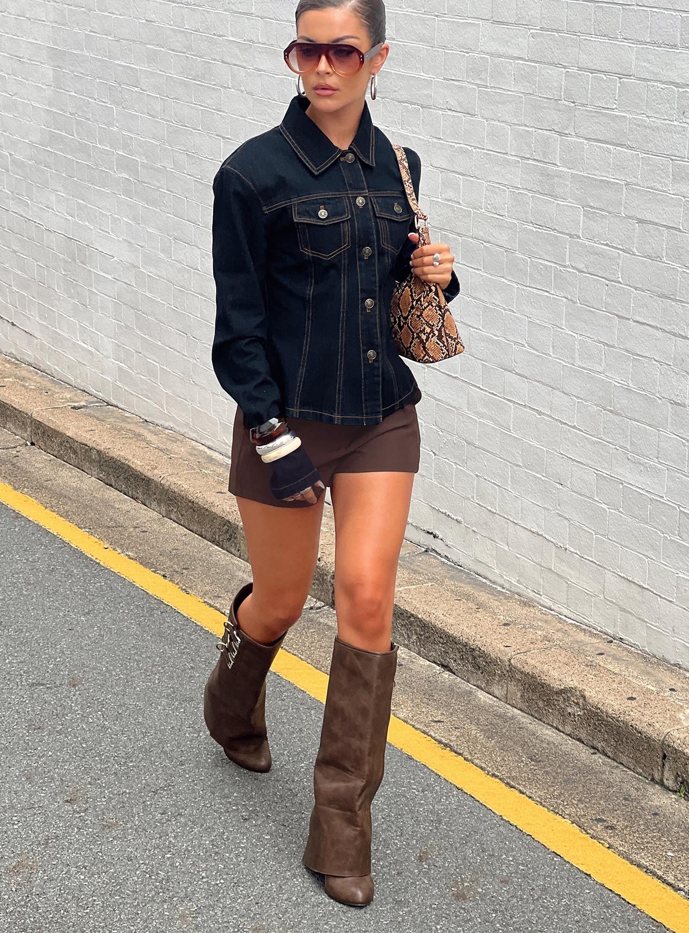 Ellerie Tailored Shorts Chocolate