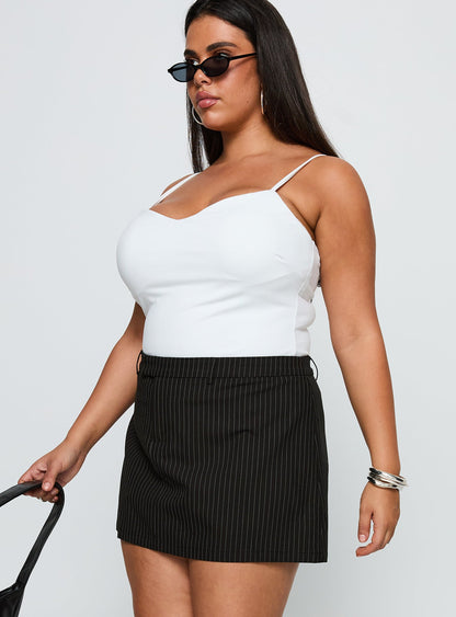 Feminique Skort Black Stripe Curve