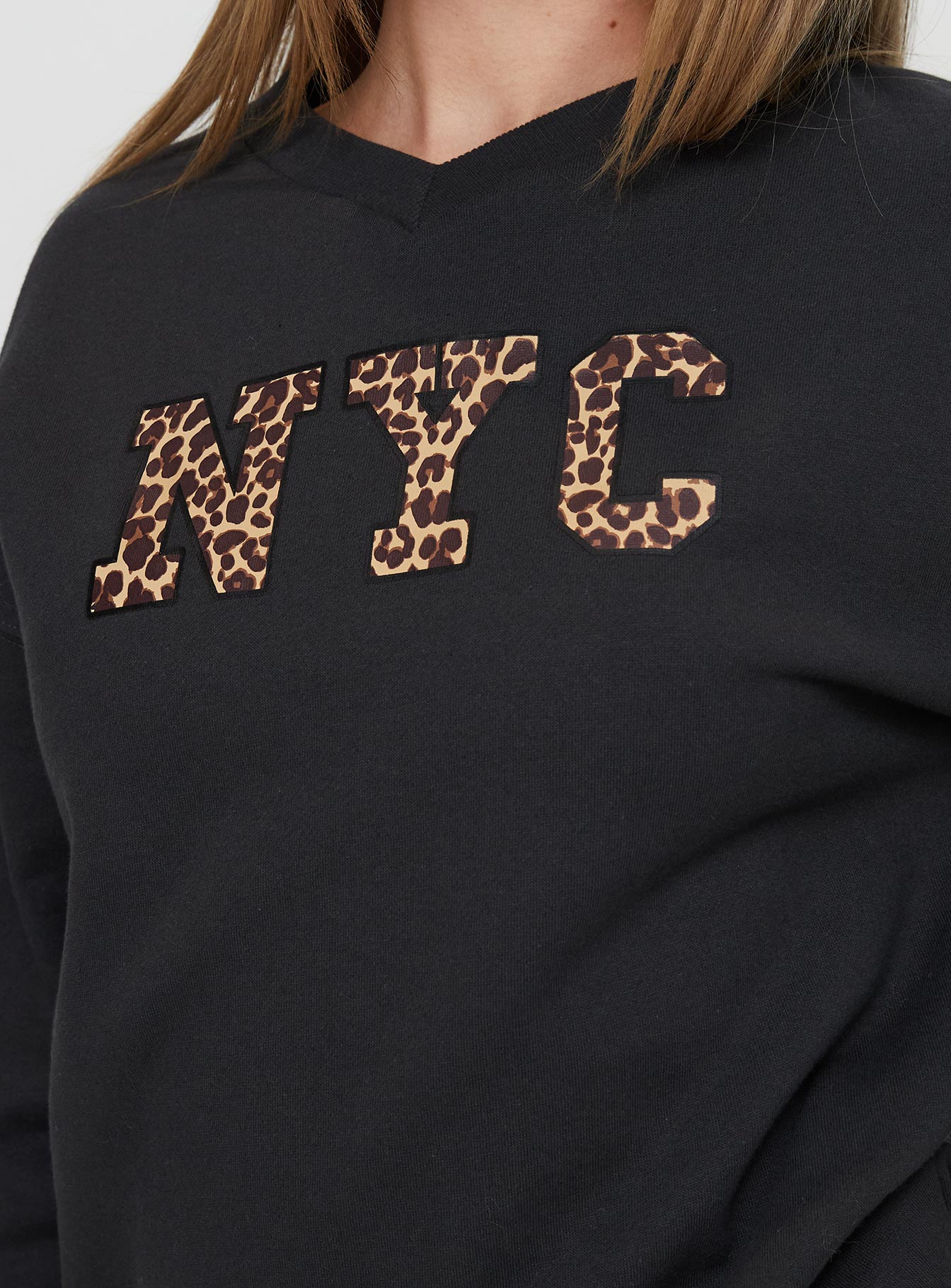 Wild In NYC Sweater Black