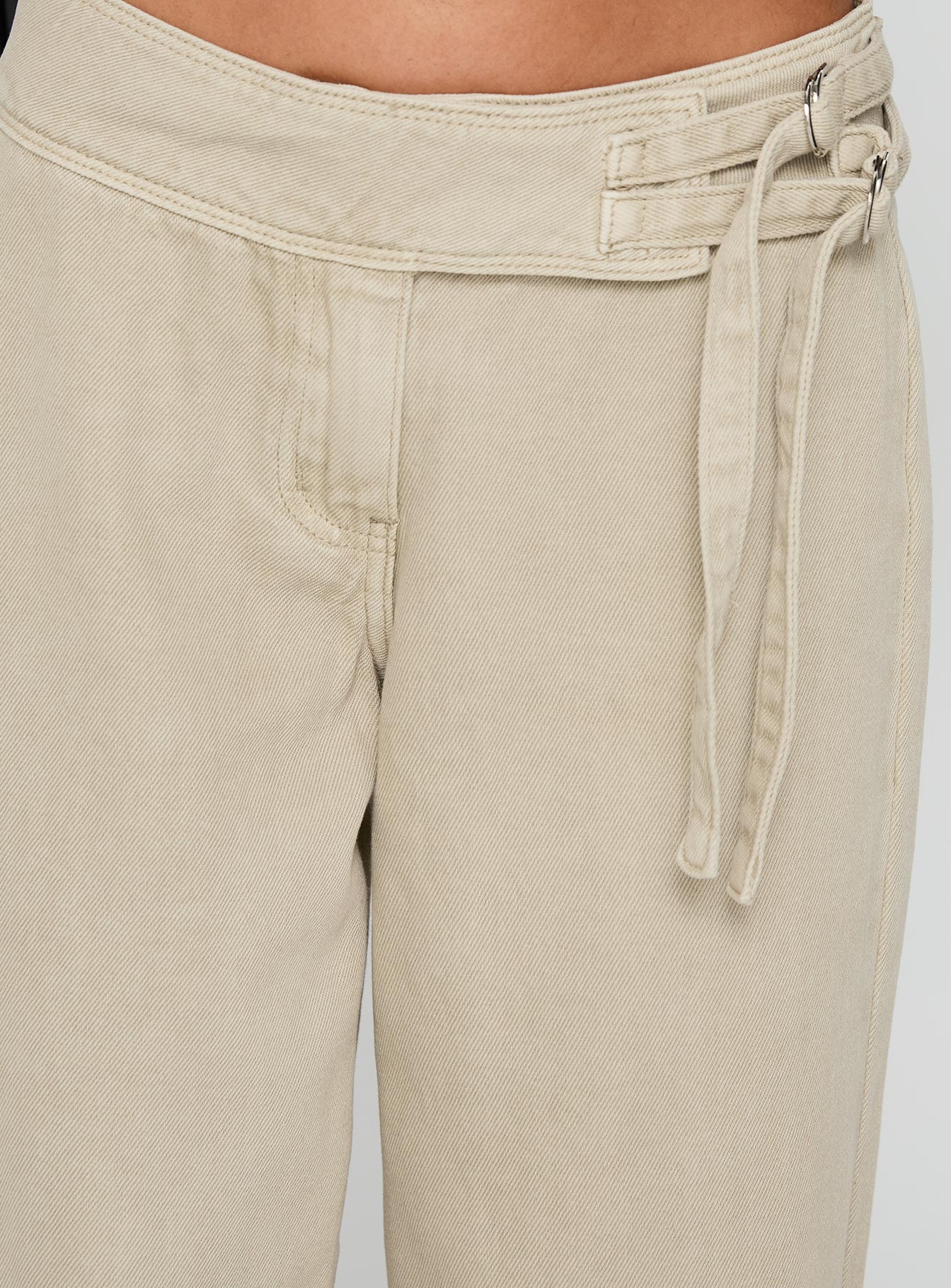 Boxie Mid Rise Wide Leg Jeans Cream